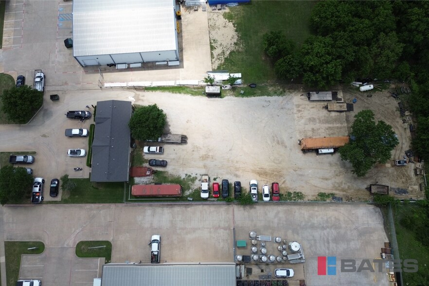 4229 Mesa Dr, Denton, TX à vendre - Photo du bâtiment - Image 2 de 5