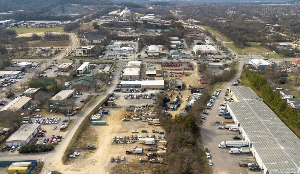 111 Carr Ave, Franklin, TN à vendre - Photo du bâtiment - Image 3 de 9