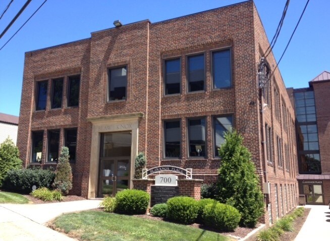 700 Blaw Ave, Pittsburgh, PA à louer - Photo du bâtiment - Image 1 de 3