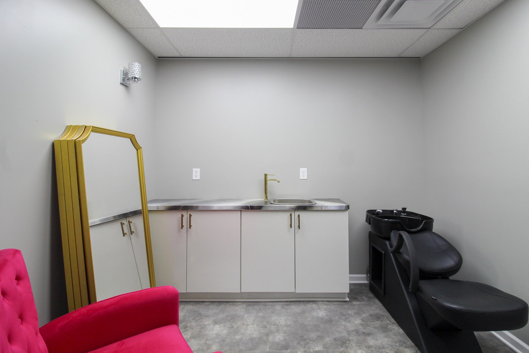 27621 Warren Rd, Garden City, MI for lease Interior Photo- Image 1 of 4