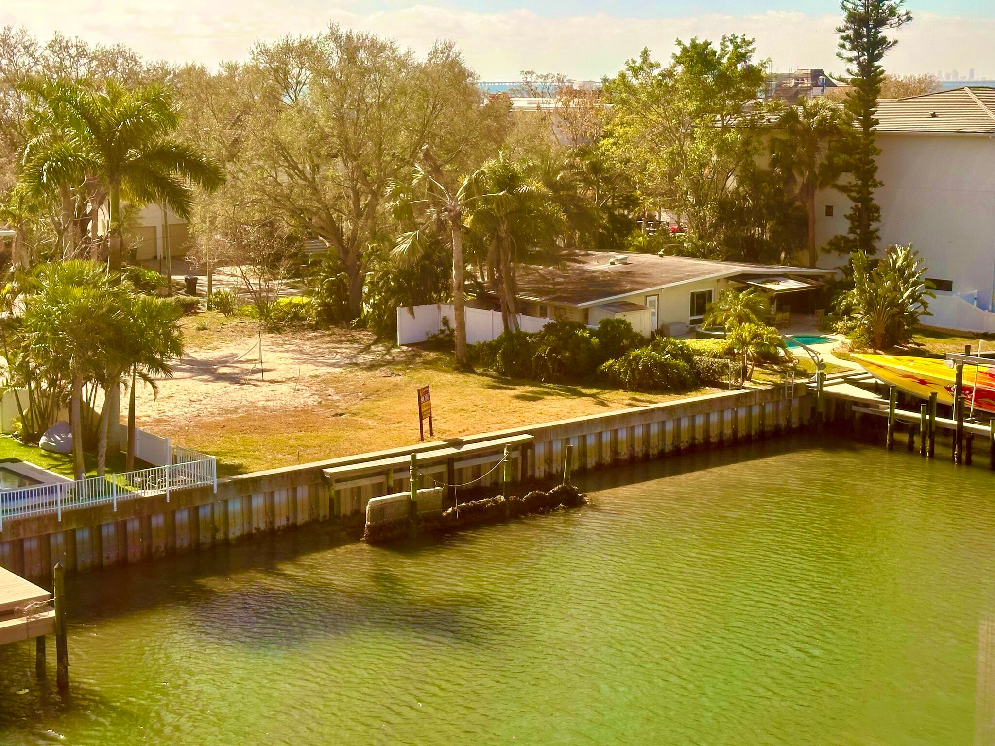 52 Sandpiper Rd, Tampa, FL for sale Primary Photo- Image 1 of 7