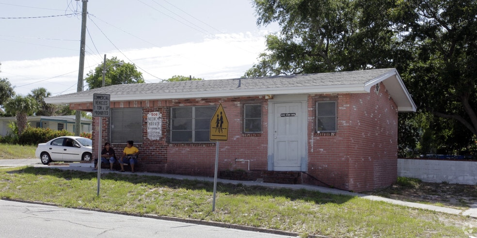 506 N 7th St, Fort Pierce, FL for sale - Building Photo - Image 2 of 3