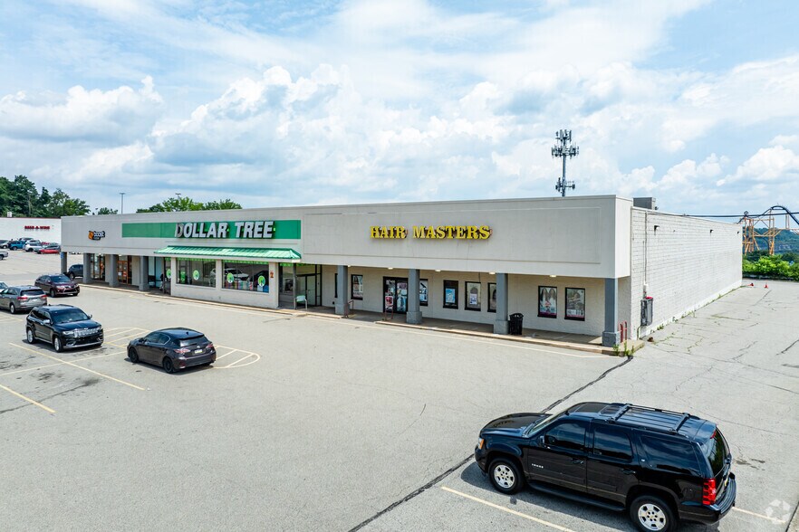 1300-1800 Hoffman Blvd, West Mifflin, PA à louer - Photo du bâtiment - Image 2 de 7