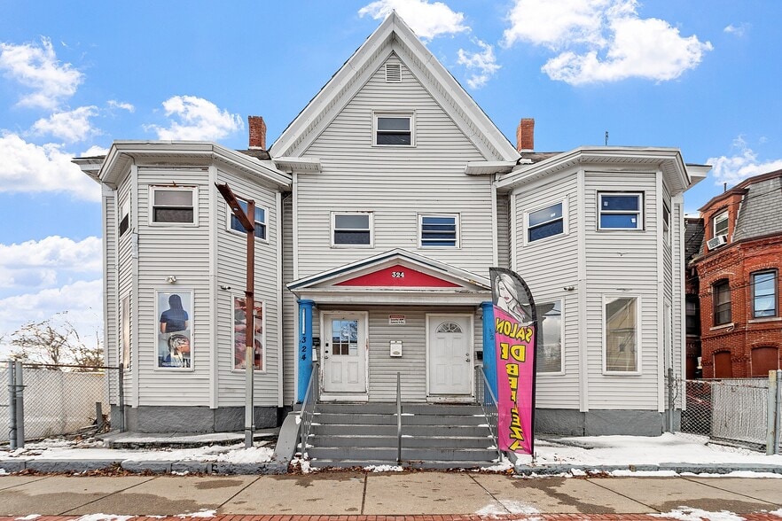 324-326 Broadway, Lawrence, MA for sale - Primary Photo - Image 1 of 55