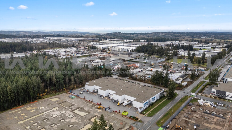 3170 194 St, Surrey, BC à vendre - Photo du bâtiment - Image 2 de 14