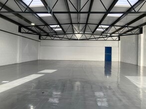 100-116 Tanners Dr, Milton Keynes à louer Photo intérieure- Image 2 de 7