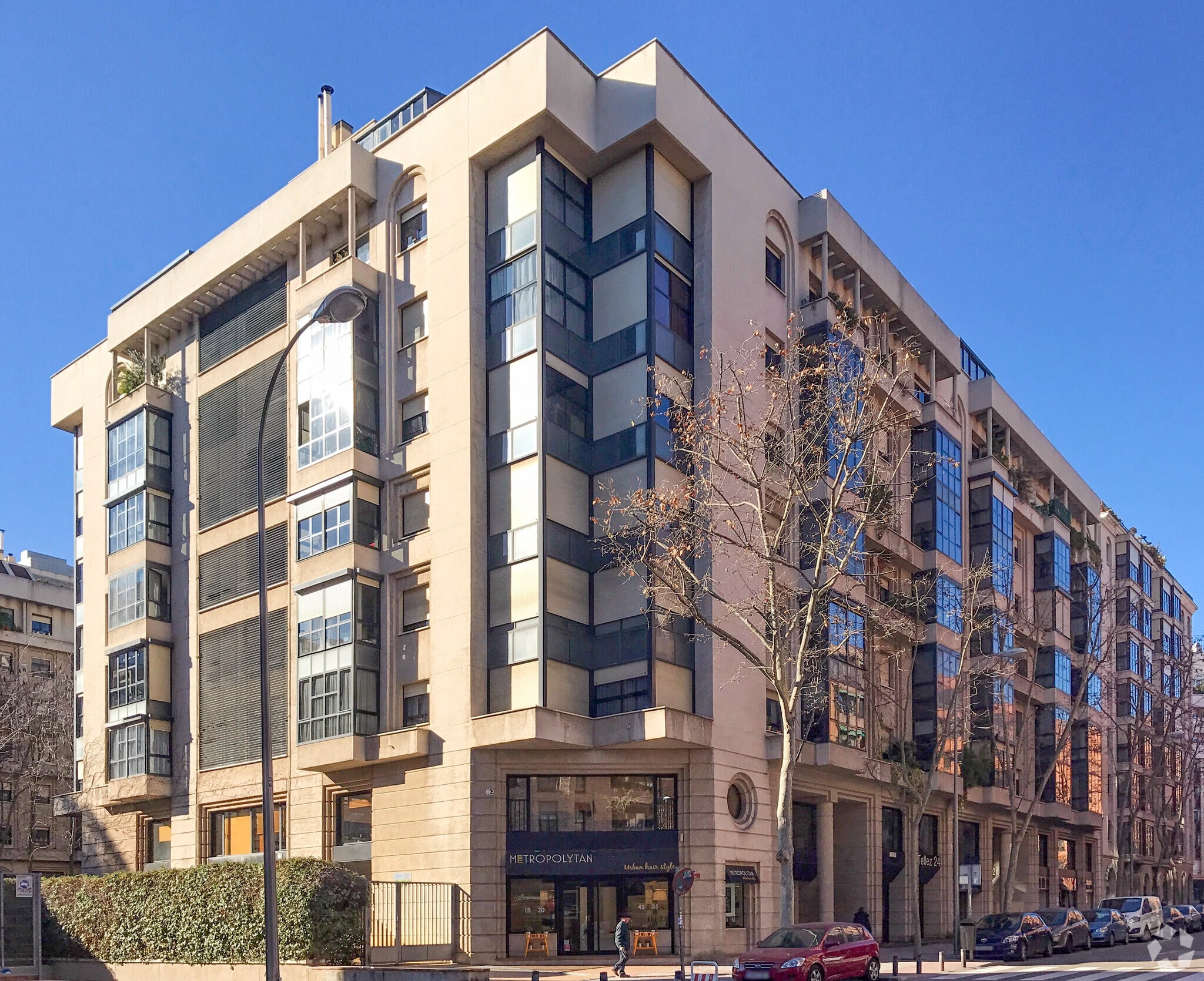 Calle de Téllez, 52, Madrid, Madrid for lease Primary Photo- Image 1 of 3