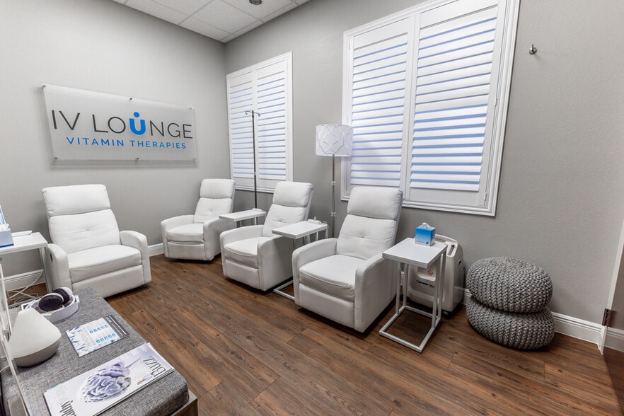 809 County Road 466, Lady Lake, FL à vendre - Photo intérieure - Image 3 de 38