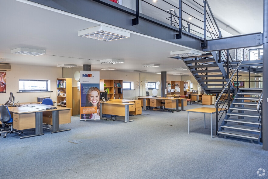 Queensway, Gateshead for sale - Interior Photo - Image 1 of 24
