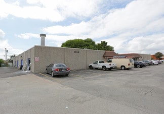 Plus de détails pour 3814 Marquis Dr, Garland, TX - Local d'activités à louer