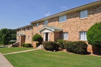 Plus de détails pour 2045-2065 Alison Ct SW, Atlanta, GA - Multi-résidentiel à vendre