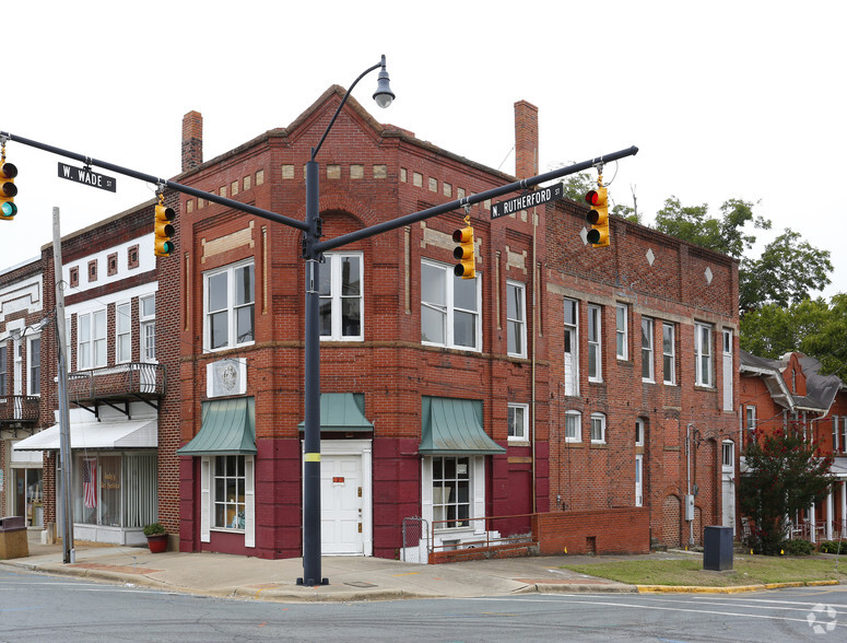 100 S Rutherford St, Wadesboro, NC à vendre - Photo principale - Image 1 de 1