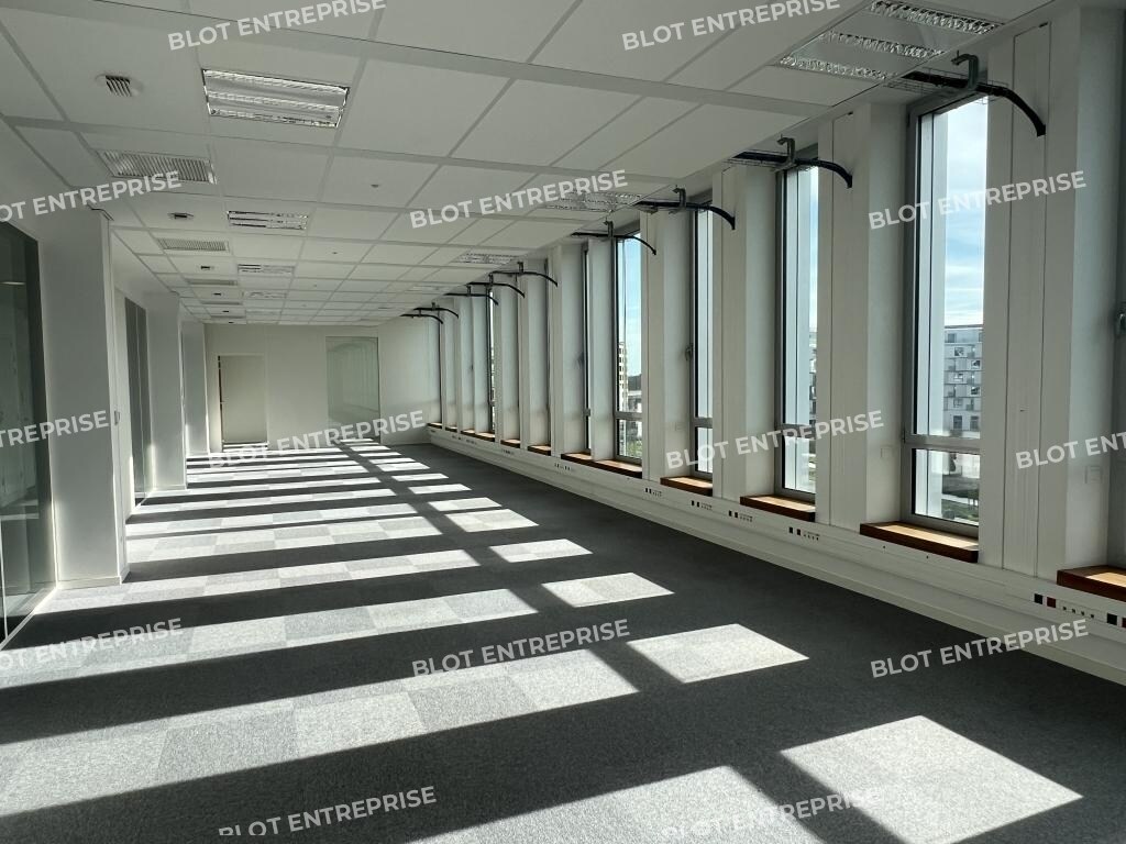 Office in Cesson-Sévigné for lease Building Photo- Image 1 of 14