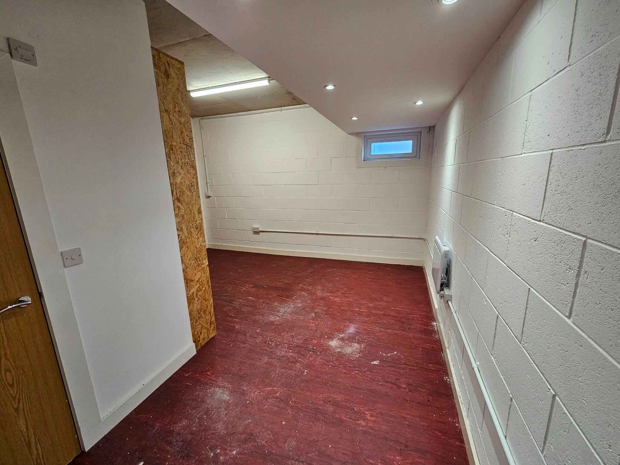 1 Fernie Street, Manchester for lease Interior Photo- Image 1 of 2