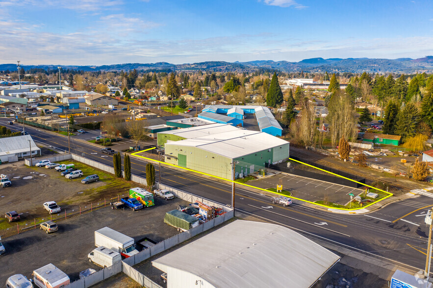 1439 NE Lafayette Ave, Mcminnville, OR for sale - Aerial - Image 1 of 1