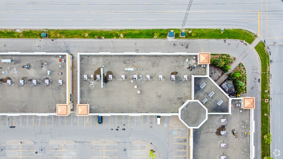 3175 Rutherford Rd, Vaughan, ON à louer - Photo du bâtiment - Image 2 de 5