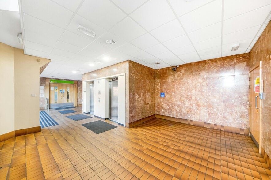 99-101 Dalrymple St, Greenock for lease - Building Photo - Image 3 of 19