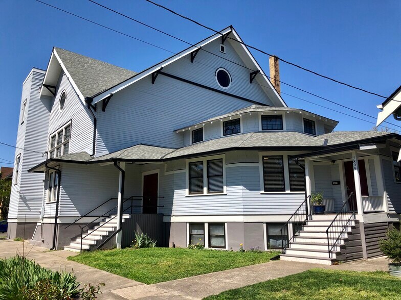 7809 NE Everett St, Portland, OR à vendre - Photo du bâtiment - Image 1 de 52