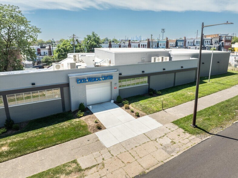 520 W Roosevelt Blvd, Philadelphia, PA à vendre - Photo du bâtiment - Image 2 de 63