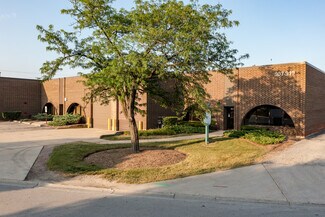 Plus de détails pour 907-919 N Central Ave, Wood Dale, IL - Industriel à louer