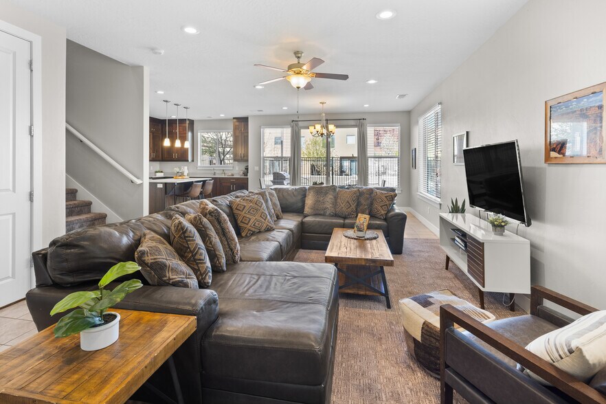 429 N 600 W, Moab, UT à vendre - Photo du bâtiment - Image 2 de 32