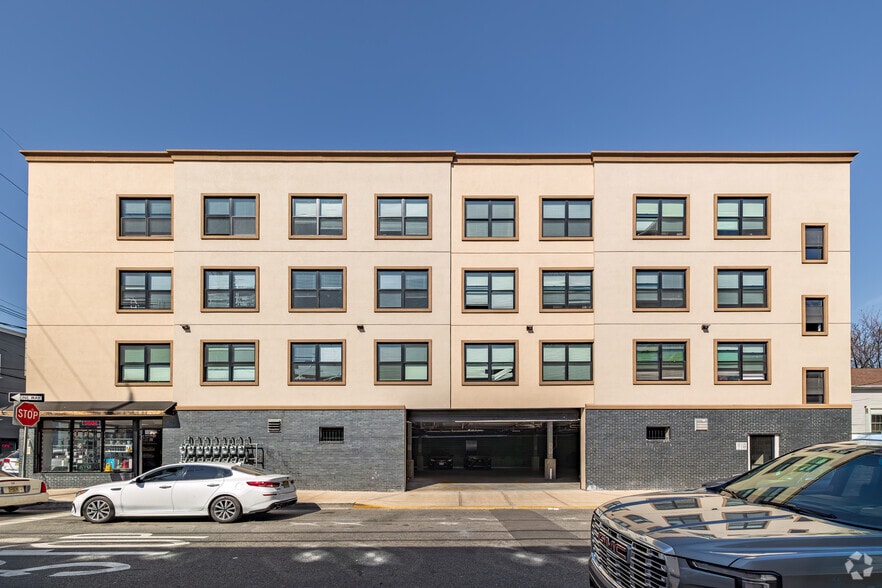 223-225 Rosa Parks Blvd, Paterson, NJ for sale - Building Photo - Image 2 of 5