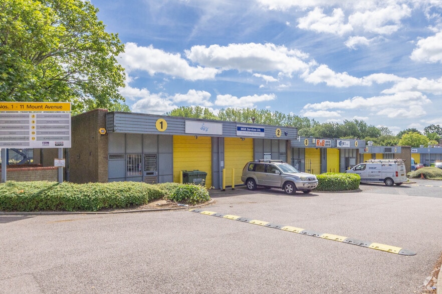 Mount Ave, Milton Keynes for lease - Primary Photo - Image 1 of 2