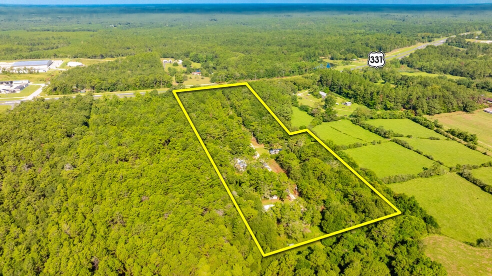 174 Mobile Village Rd, Defuniak Springs, FL for sale - Building Photo - Image 2 of 14