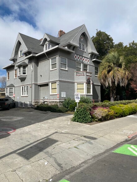 2831 Telegraph Ave, Oakland, CA à vendre - Photo du bâtiment - Image 1 de 10