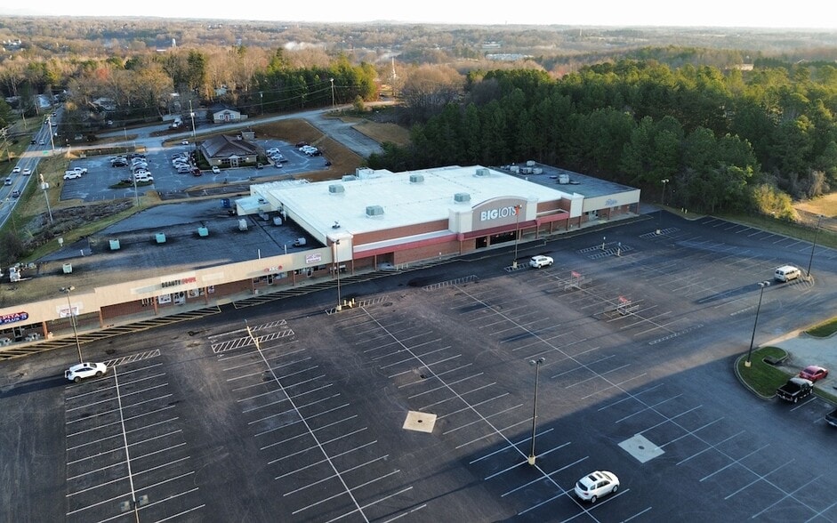 14152-14166 E Wade Hampton Blvd, Greer, SC for lease - Building Photo - Image 2 of 4