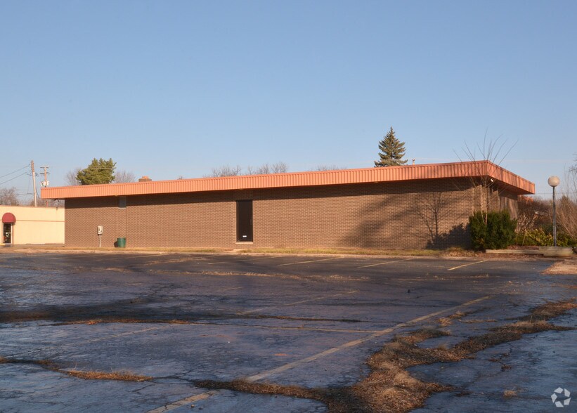 5232 Richfield Rd, Flint, MI à louer - Photo du bâtiment - Image 3 de 3