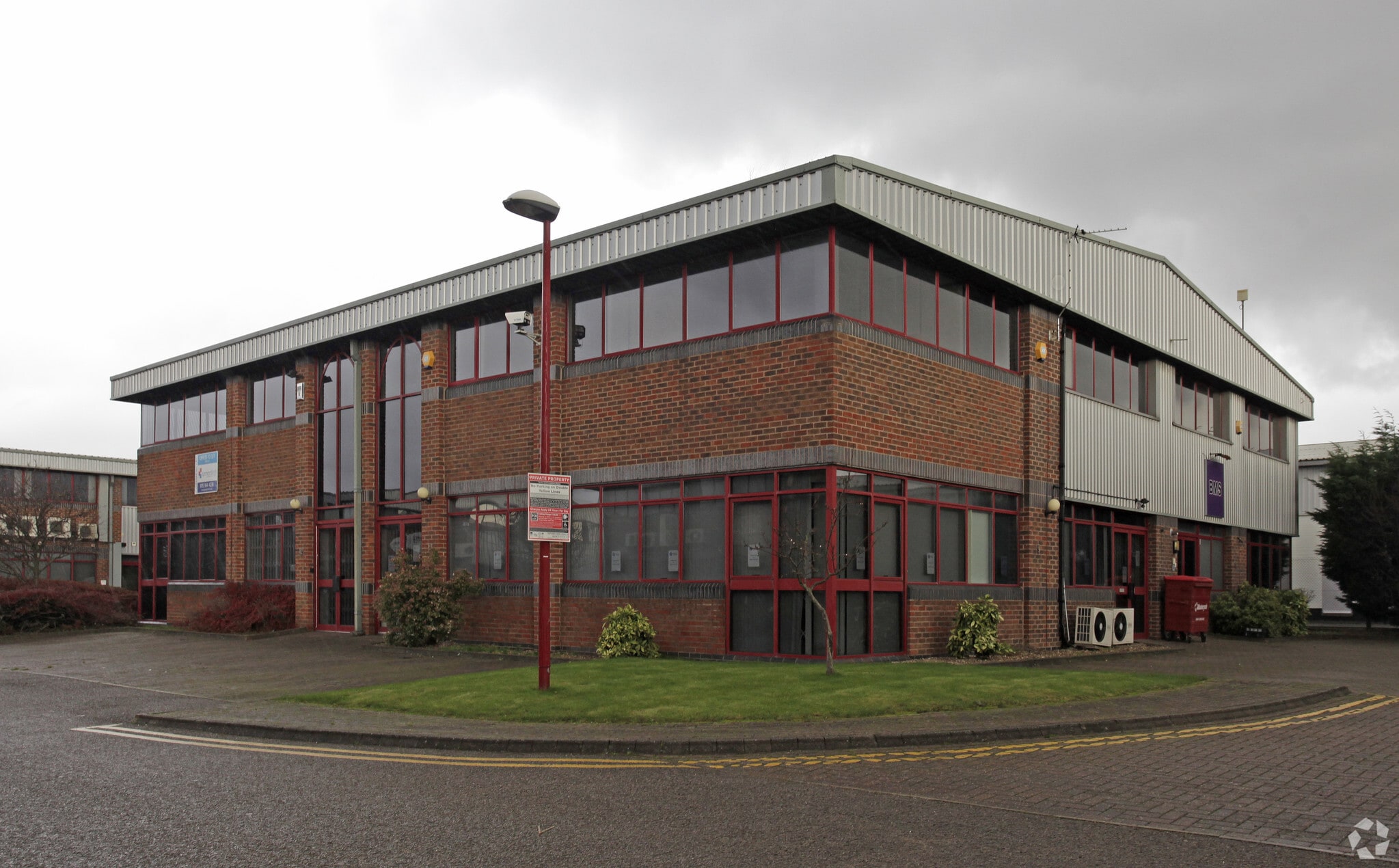 Private Road No 2, Nottingham à louer Photo principale- Image 1 de 3