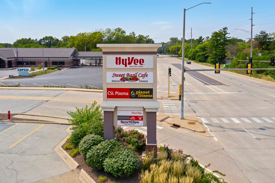 4125 N Sheridan Rd, Peoria, IL à louer - Photo du bâtiment - Image 3 de 10