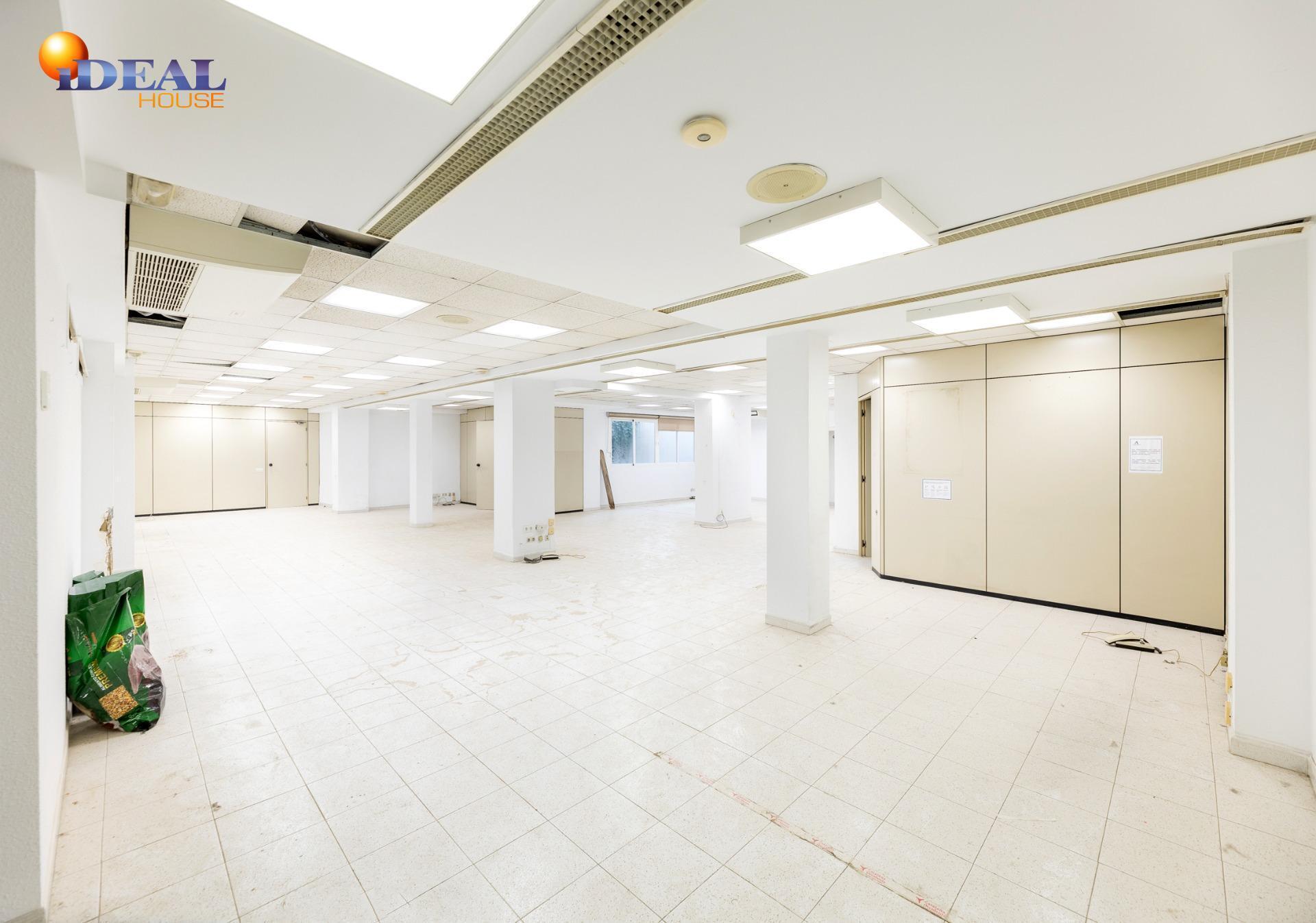 Retail in Granada, Granada for sale Interior Photo- Image 1 of 30