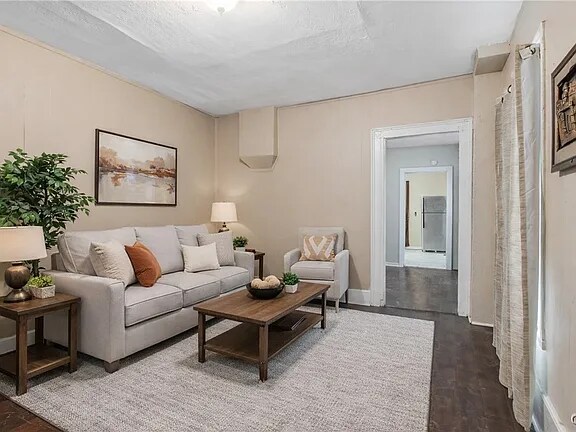 306 Shuart Ave, Syracuse, NY à vendre - Photo du bâtiment - Image 2 de 18