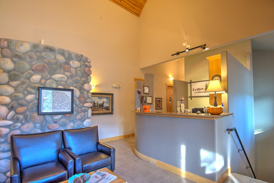 70 Morning Sun Dr, Woodland Park, CO à vendre - Photo intérieure - Image 2 de 50