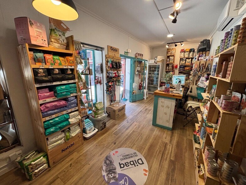 Retail in Madrid, Madrid for lease - Interior Photo - Image 2 of 3