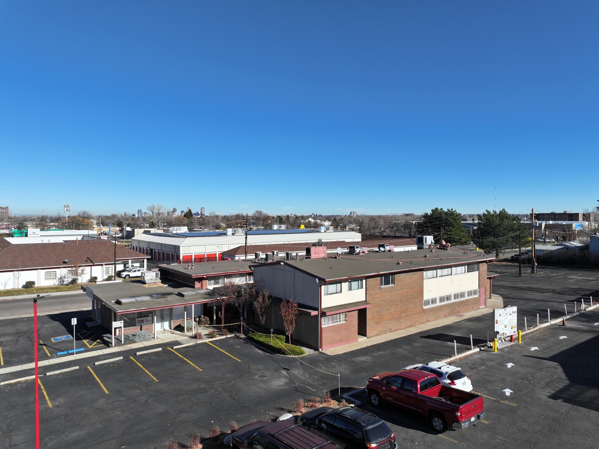 2200-2210 S Federal Blvd, Denver, CO for lease Primary Photo- Image 1 of 16