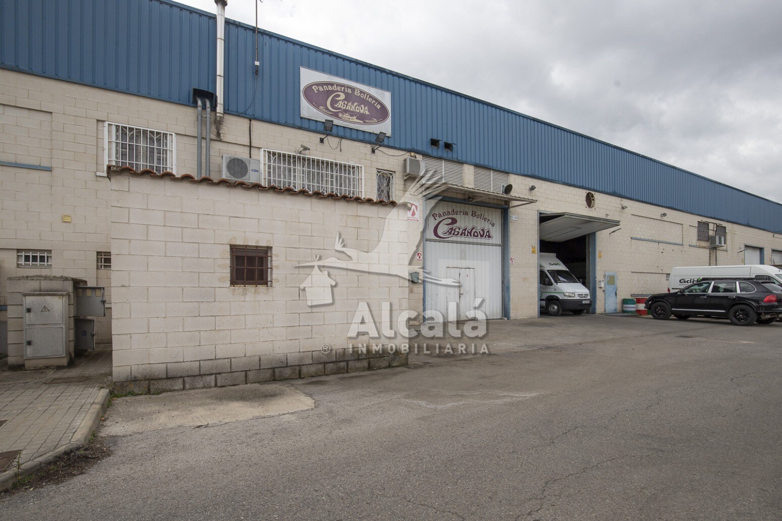 Industrial in Alovera, Guadalajara for sale Building Photo- Image 1 of 11