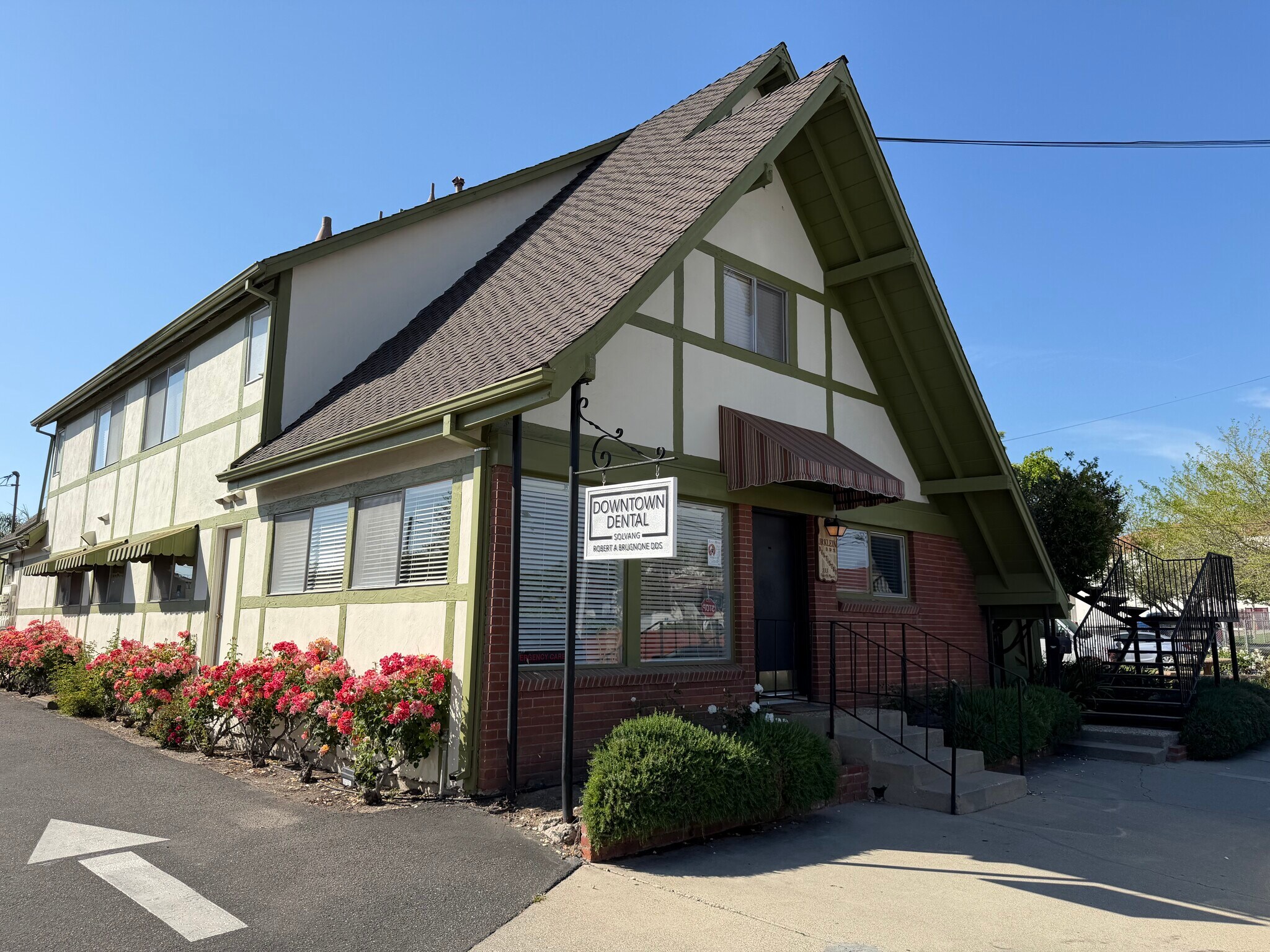 533 4th Pl, Solvang, CA à louer Photo du bâtiment- Image 1 de 13