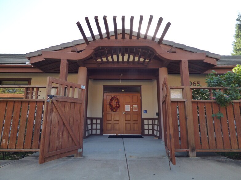 32951-32965 Alvarado Niles Rd, Union City, CA à vendre - Photo du bâtiment - Image 1 de 33