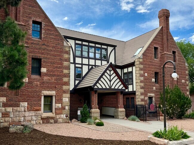 Plus de détails pour 620 S Cascade Ave, Colorado Springs, CO - Bureau à vendre