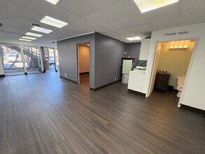 12759 Poway Rd, Poway, CA for lease Interior Photo- Image 1 of 4