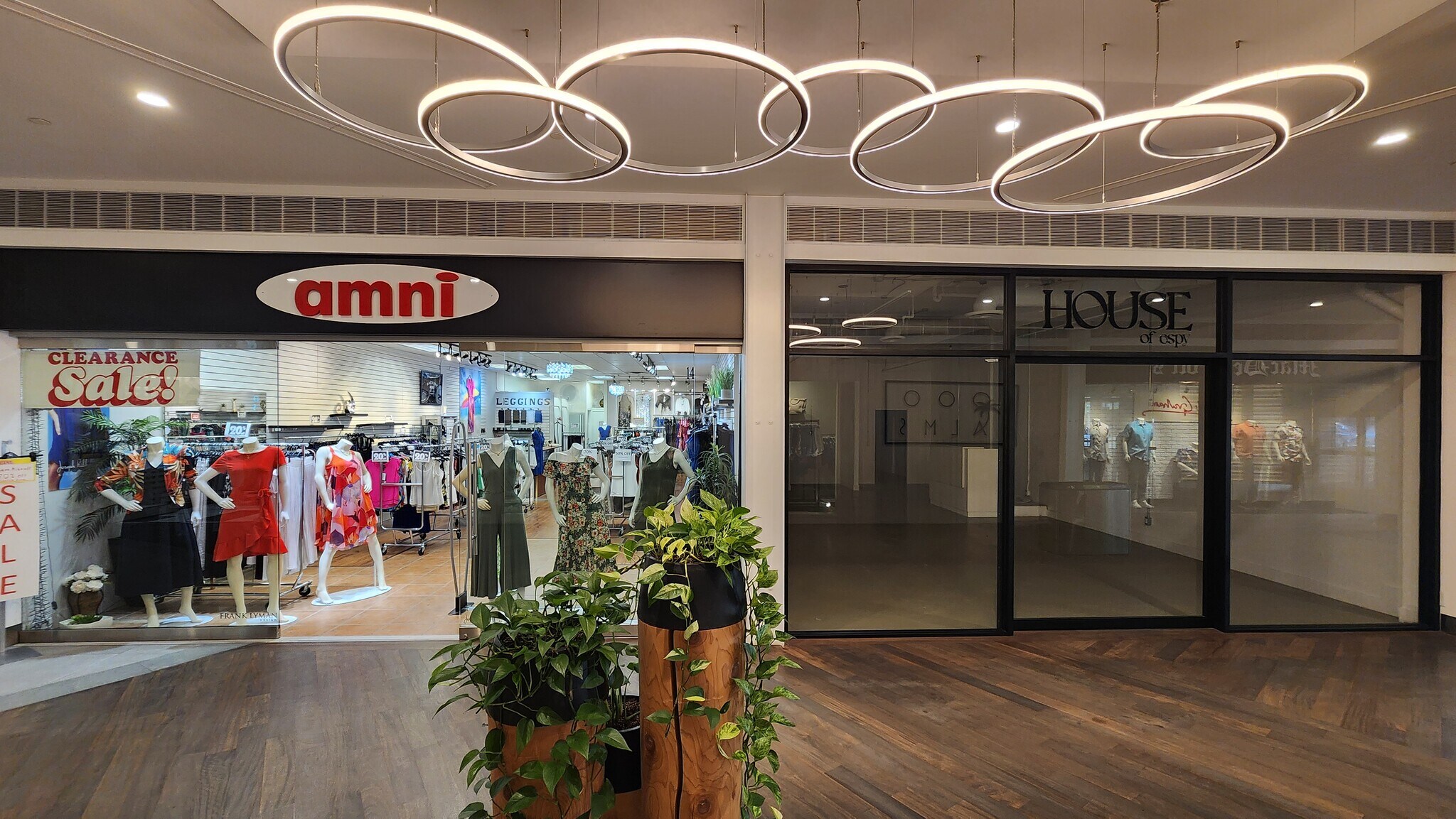 565 Bernard Ave, Kelowna, BC for sale Interior Photo- Image 1 of 1