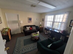 146 Elm St, Cheshire, CT à louer Photo intérieure- Image 1 de 6