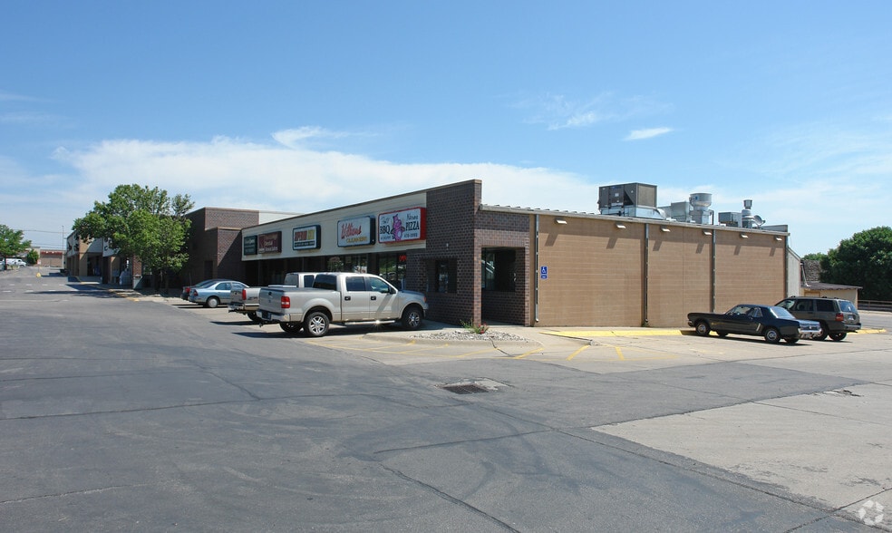 1401 Superior St, Lincoln, NE for lease - Primary Photo - Image 3 of 3
