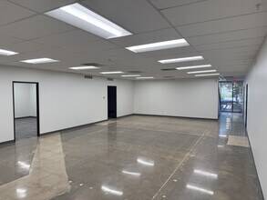 9001-9015 Sterling St, Irving, TX for lease Interior Photo- Image 2 of 2