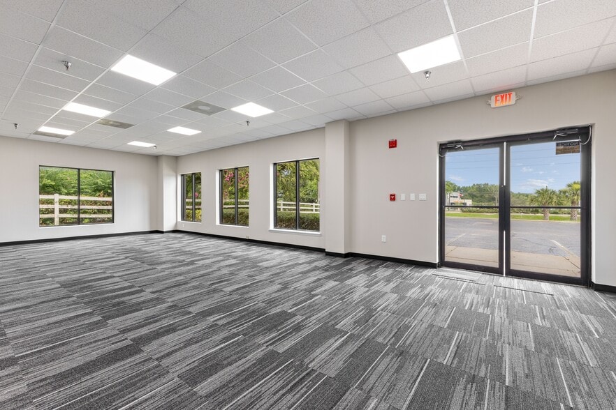 14748 W Colonial Dr, Winter Garden, FL for sale - Interior Photo - Image 3 of 10