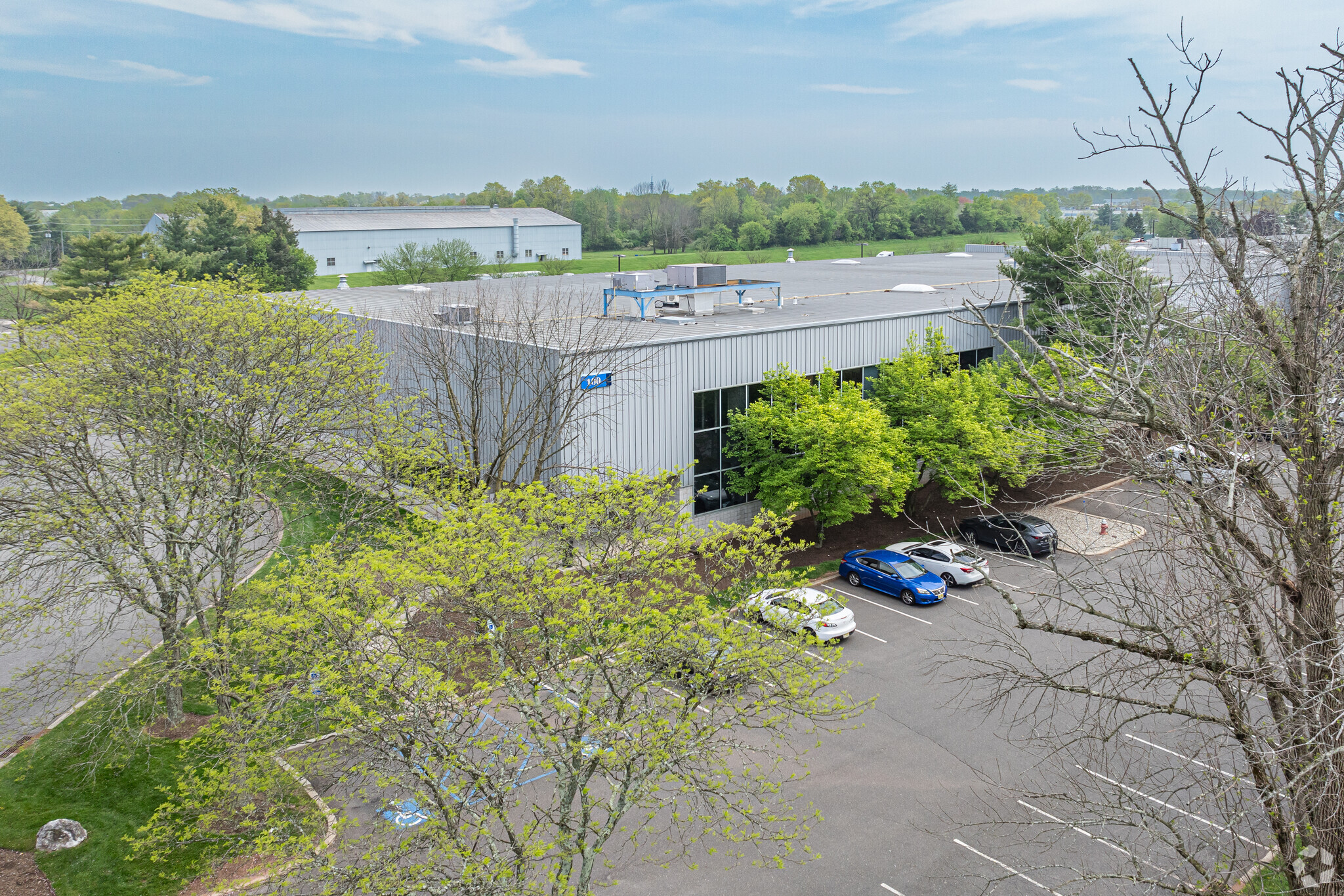 100 Randolph Rd, Somerset, NJ à vendre Photo du bâtiment- Image 1 de 1