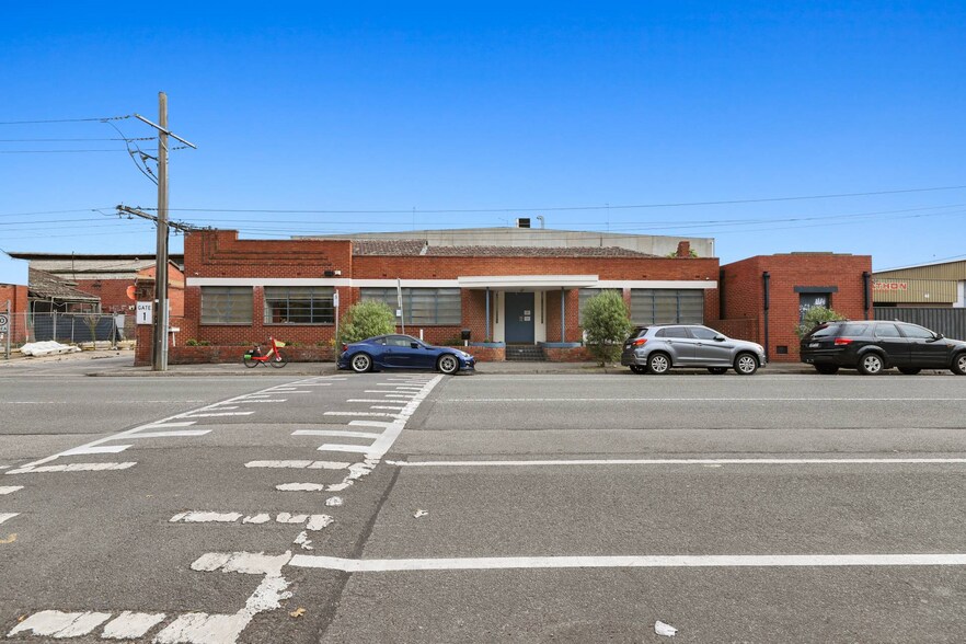 41-45 Hobsons Rd, Kensington portefeuille de 2 propriétés à vendre sur LoopNet.ca - Photo principale - Image 1 de 4